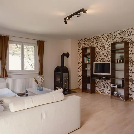 Margret By Interhome Semesterbostad Längenfeld